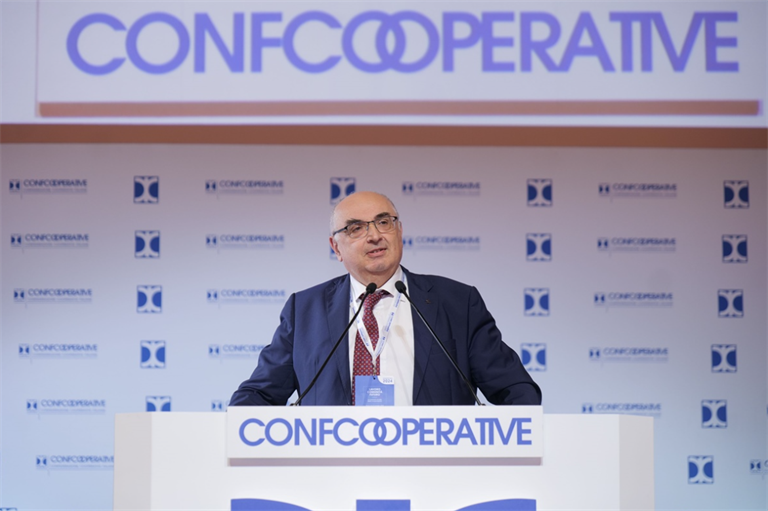 Maurizio Gardini confermato alla presidenza di Confcooperative